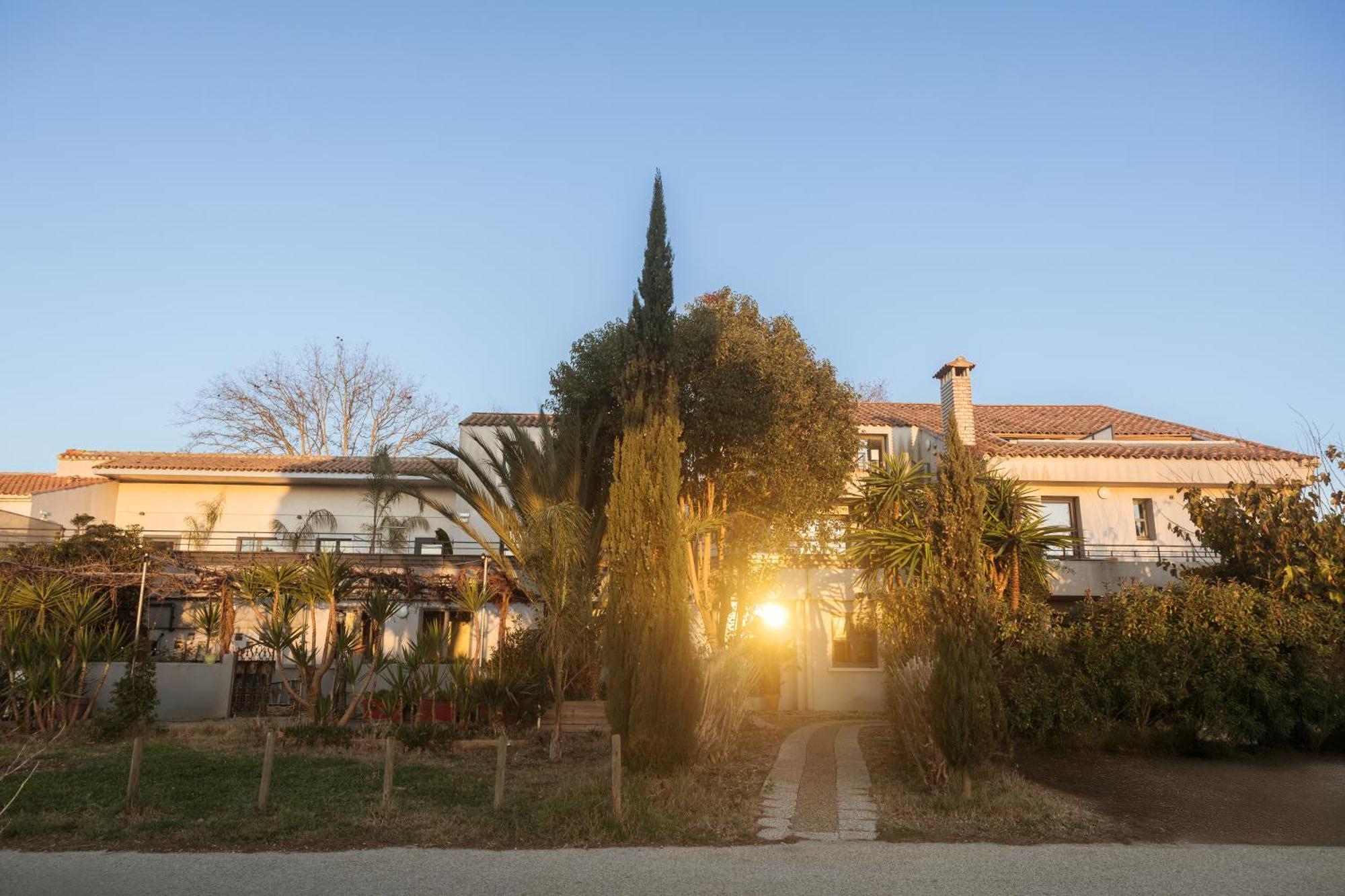 Les Jardins Du Canal Piscine Chauffee Aigues-Mortes Buitenkant foto