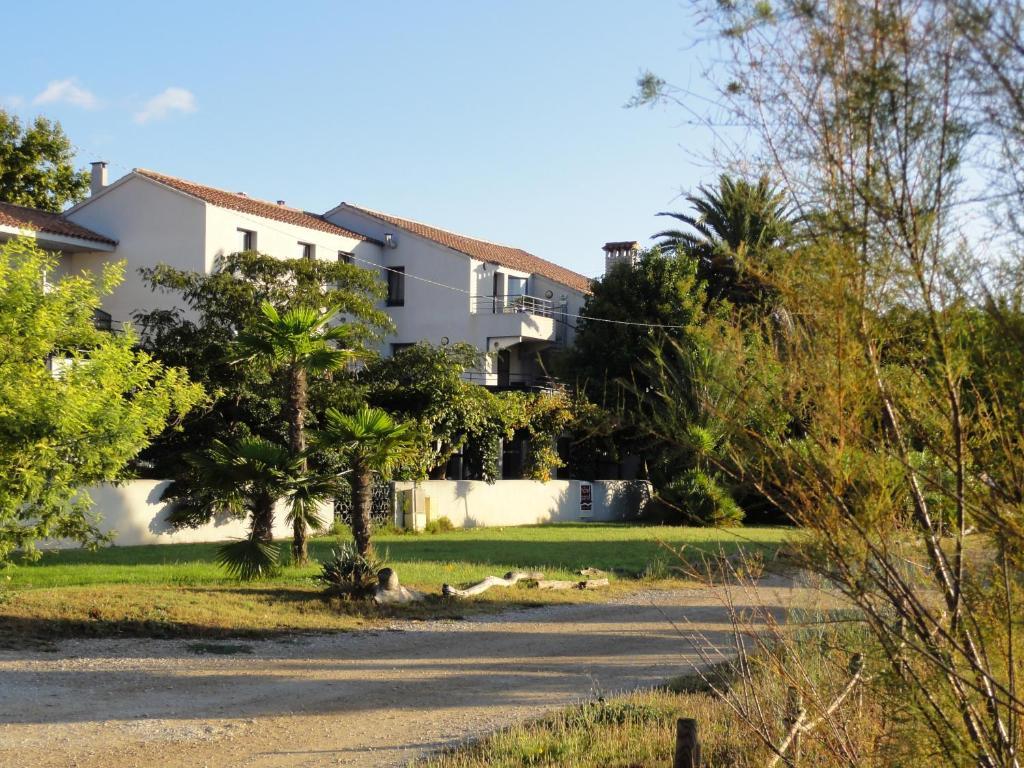 Les Jardins Du Canal Piscine Chauffee Aigues-Mortes Buitenkant foto